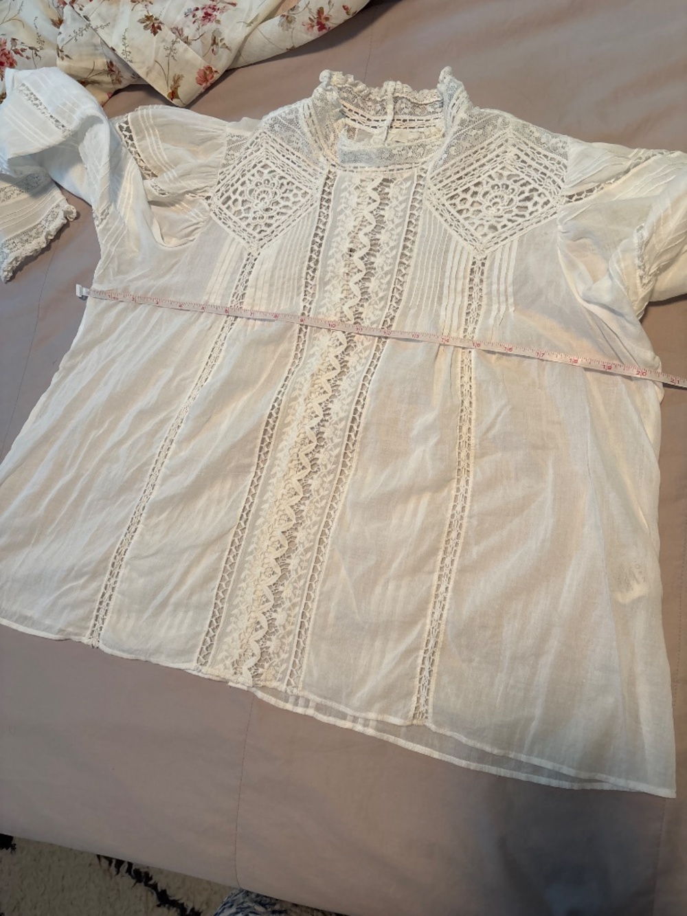 Doen Lace Top - Picture 6 of 17